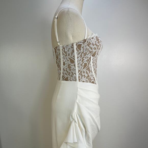 Miss Circle Junia Maxi Dress Corset Ruffles White Bridal - Picture 6 of 11